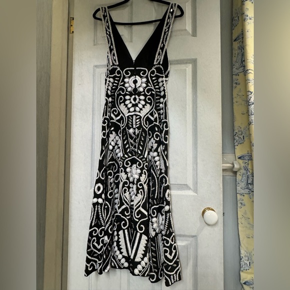 Alexis Brigida Midi Dress - Picture 2 of 2
